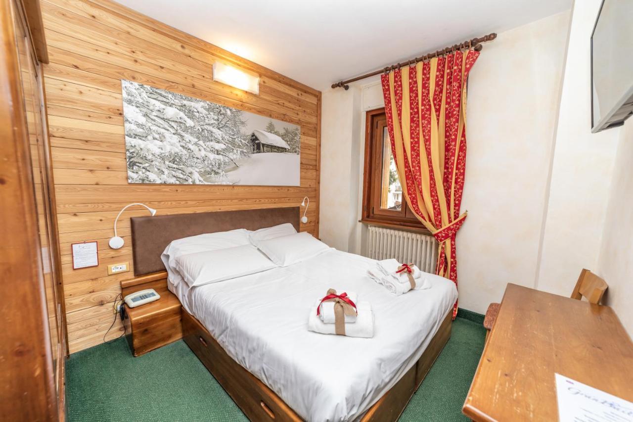Hotel Gran Baita Sauze D'Oulx Bagian luar foto