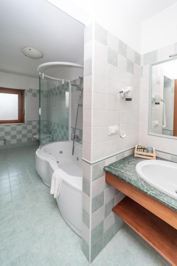 Hotel Gran Baita Sauze D'Oulx Bagian luar foto